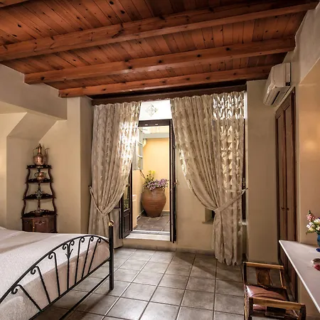 Апарт-готель Veneto Boutique Rethymno (Crete)